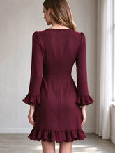 Charger l'image dans la galerie, Women's V-Neck Long Sleeve A-Line Dress, Ruffle Hem Elegant Fall Winter Dress, European American Style
