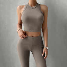 Laden Sie das Bild in den Galerie-Viewer, Sleeveless Sporty Gym Two Piece Set
