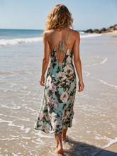 Carica l'immagine nel visualizzatore di Gallery, Abito lungo svasato da spiaggia casual con stampa floreale e senza schienale, con spalline sottili
