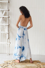 Laden Sie das Bild in den Galerie-Viewer, backless deep V neck sleeveless maxi sexy beach dress
