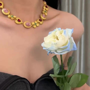 中世の花のポートレートラインストーンハート型ネックレスヴィンテージ宮殿スタイルのエレガントな鎖骨チェーンネックレス