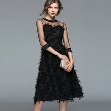 Laden Sie das Bild in den Galerie-Viewer, Elegant Solid Tassel Tulle Three Quarter Sleeve Cocktail Dress
