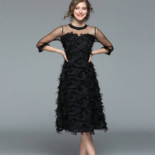 Laden Sie das Bild in den Galerie-Viewer, Elegant Solid Tassel Tulle Three Quarter Sleeve Cocktail Dress
