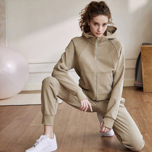 Charger l&#39;image dans la galerie, 2022 Autumn Winter New Design Yoga Fitness Two Piece Sets Casual Running Gym Loose Confortable Suits
