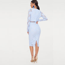 Laden Sie das Bild in den Galerie-Viewer, Elegant woman autumn spring wear knee length fashion women hollow out lace dress
