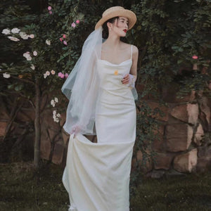 Abito da sposa bianco in stile francese con fata luminosa, semplice abito da sera in raso con spaghetti