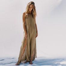 Laden Sie das Bild in den Galerie-Viewer, Halter neck split maxi backless dress
