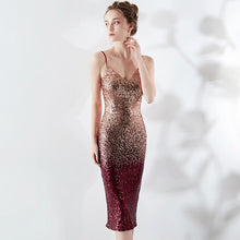 Laden Sie das Bild in den Galerie-Viewer, Adult age group formal fashion hot sell gradient color woman summer party short lady spaghetti strap bodycon evening dresses

