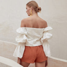 Laden Sie das Bild in den Galerie-Viewer, Off Shoulder Puff Sleeve Bow Tie Blouse
