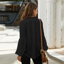 Laden Sie das Bild in den Galerie-Viewer, lady elegant ruffled collar long latern sleeve button tie front blouse
