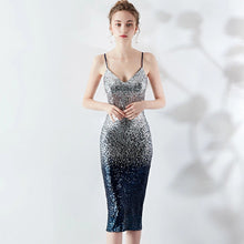 Laden Sie das Bild in den Galerie-Viewer, Adult age group formal fashion hot sell gradient color woman summer party short lady spaghetti strap bodycon evening dresses
