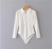 Laden Sie das Bild in den Galerie-Viewer, Trendy women clothing zipper thong bodysuit sexy custom winter long sleeve bodysuits for women

