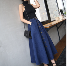 Laden Sie das Bild in den Galerie-Viewer, ladies high waist Korean denim long skirt
