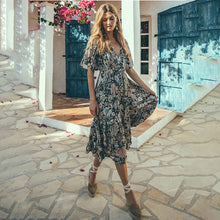 Laden Sie das Bild in den Galerie-Viewer, Women Short Sleeve Frilled Floral Beachwear Bohemian Maxi Dress

