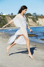 Laden Sie das Bild in den Galerie-Viewer, Wholesale Custom Stylish Split V-neck Sexy Summer Beach White Lace Dress Cover Up
